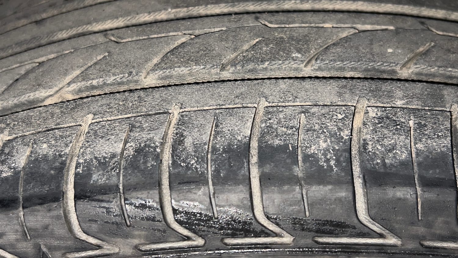 Used 2022 Skoda Rapid Style Petrol Manual tyres RIGHT REAR TYRE TREAD VIEW