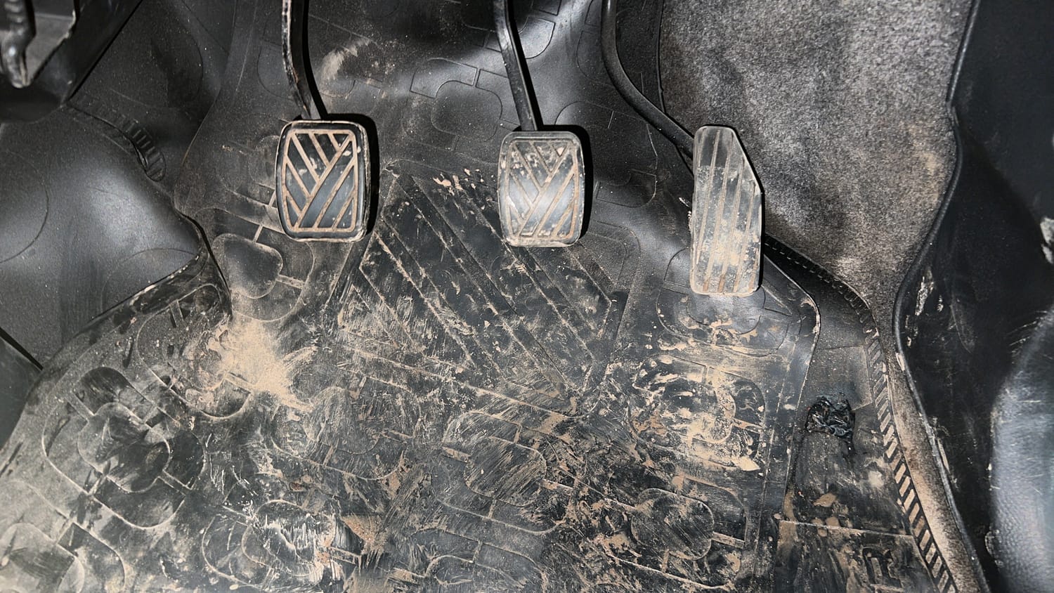Used 2012 Maruti Suzuki Wagon R 1.0 VXi Petrol Manual interior PEDALS VIEW