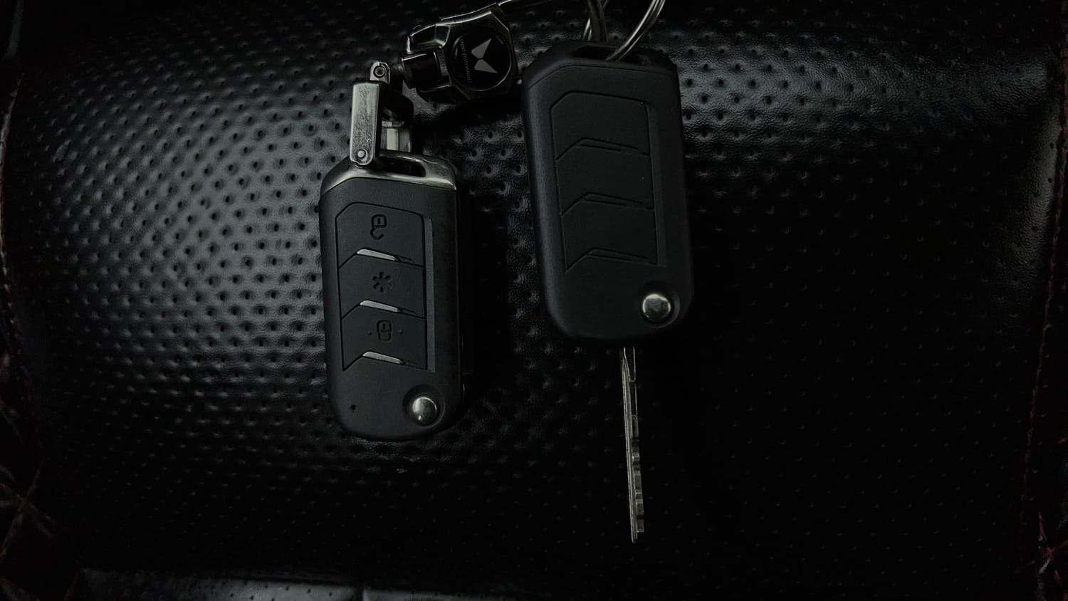 Used 2024 Mahindra Thar LX Hard Top Petrol AT RWD Petrol Automatic extra CAR KEY VIEW