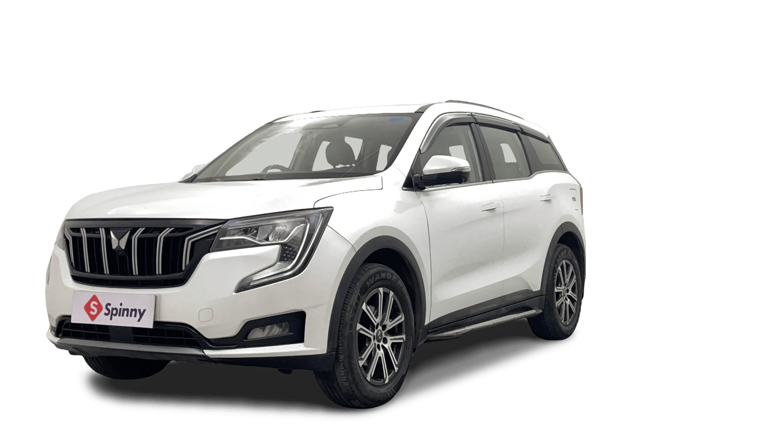 Used 2022 Mahindra XUV700 AX 7 Petrol AT Luxury Pack 7 STR Petrol Automatic Image