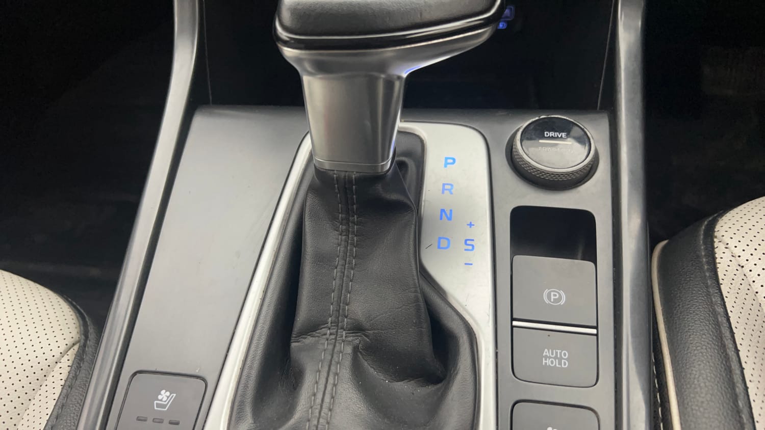 Used 2021 Hyundai Creta SX (O) 1.5 Petrol IVT Petrol Automatic interior GEAR  KNOB VIEW