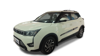 Used 2023 Mahindra XUV 300 W8 (O) 1.2 Petrol Petrol Manual Image