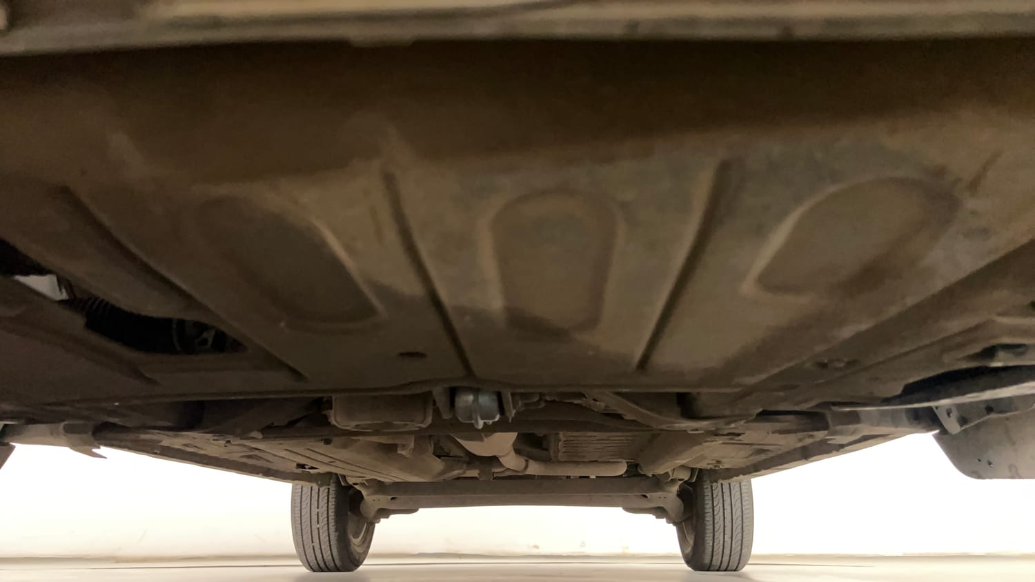 Used 2017 Renault Duster 110 PS RXZ 4X2 MT Diesel Diesel Manual extra FRONT LEFT UNDERBODY VIEW