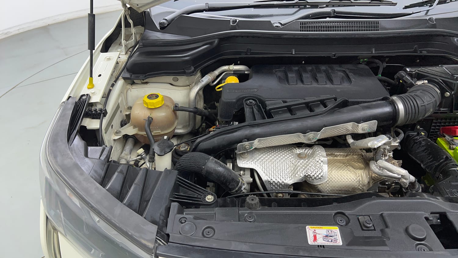 Used 2023 Mahindra XUV 300 W6 1.5 Diesel Diesel Manual engine ENGINE RIGHT SIDE VIEW