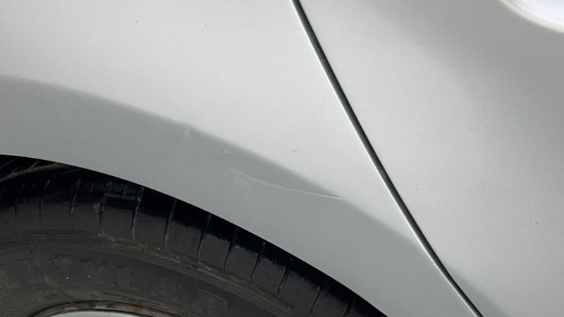 Used 2019 Volkswagen Polo Comfortline 1.0L (P) Petrol Manual dents MINOR SCRATCH