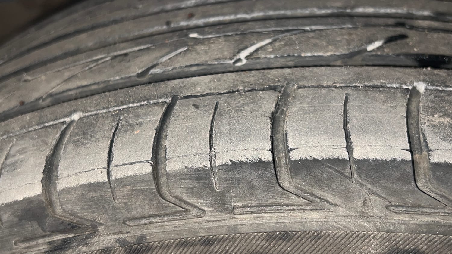 Used 2022 Skoda Rapid Style Petrol Manual tyres RIGHT FRONT TYRE TREAD VIEW