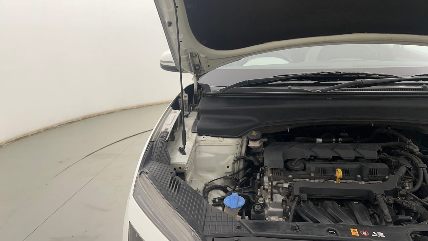 Used 2021 Hyundai Creta SX (O) 1.5 Petrol IVT Petrol Automatic engine ENGINE RIGHT SIDE HINGE & APRON VIEW