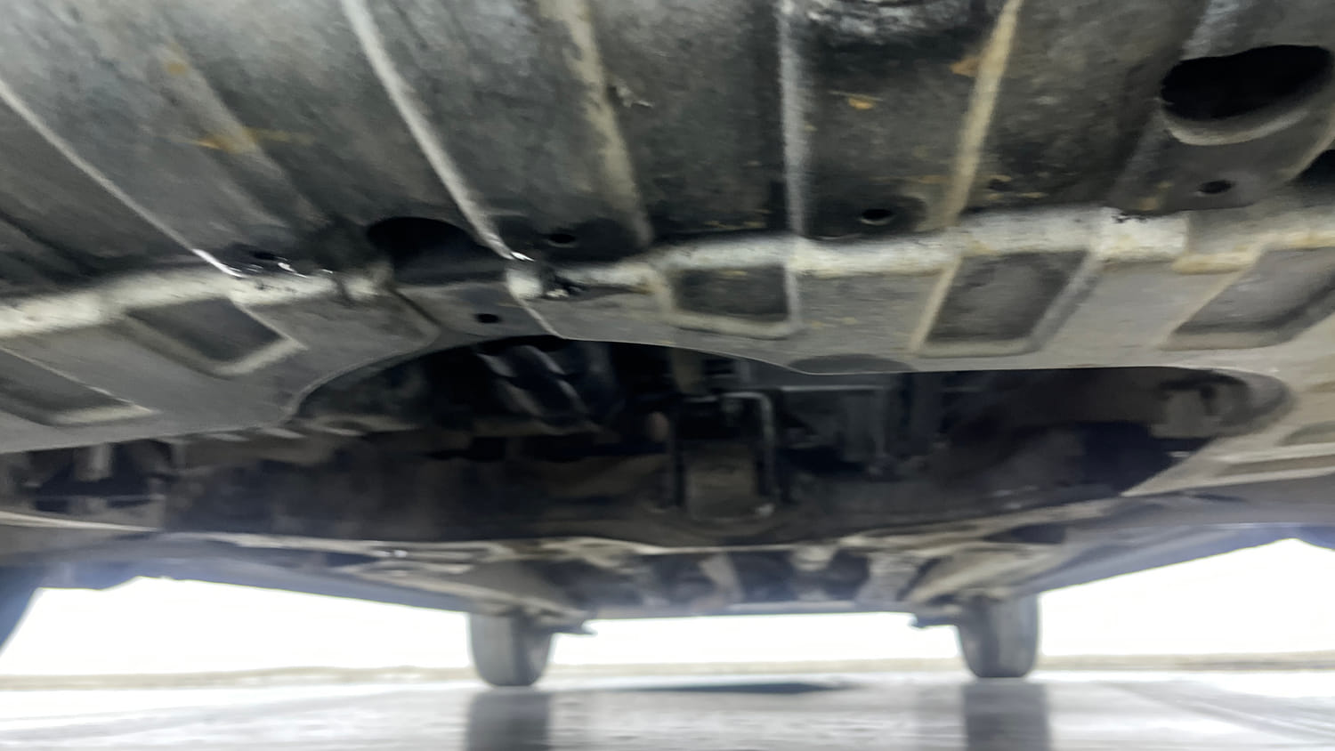 Used 2012 Hyundai i20 Sportz 1.2 Petrol Manual extra FRONT LEFT UNDERBODY VIEW