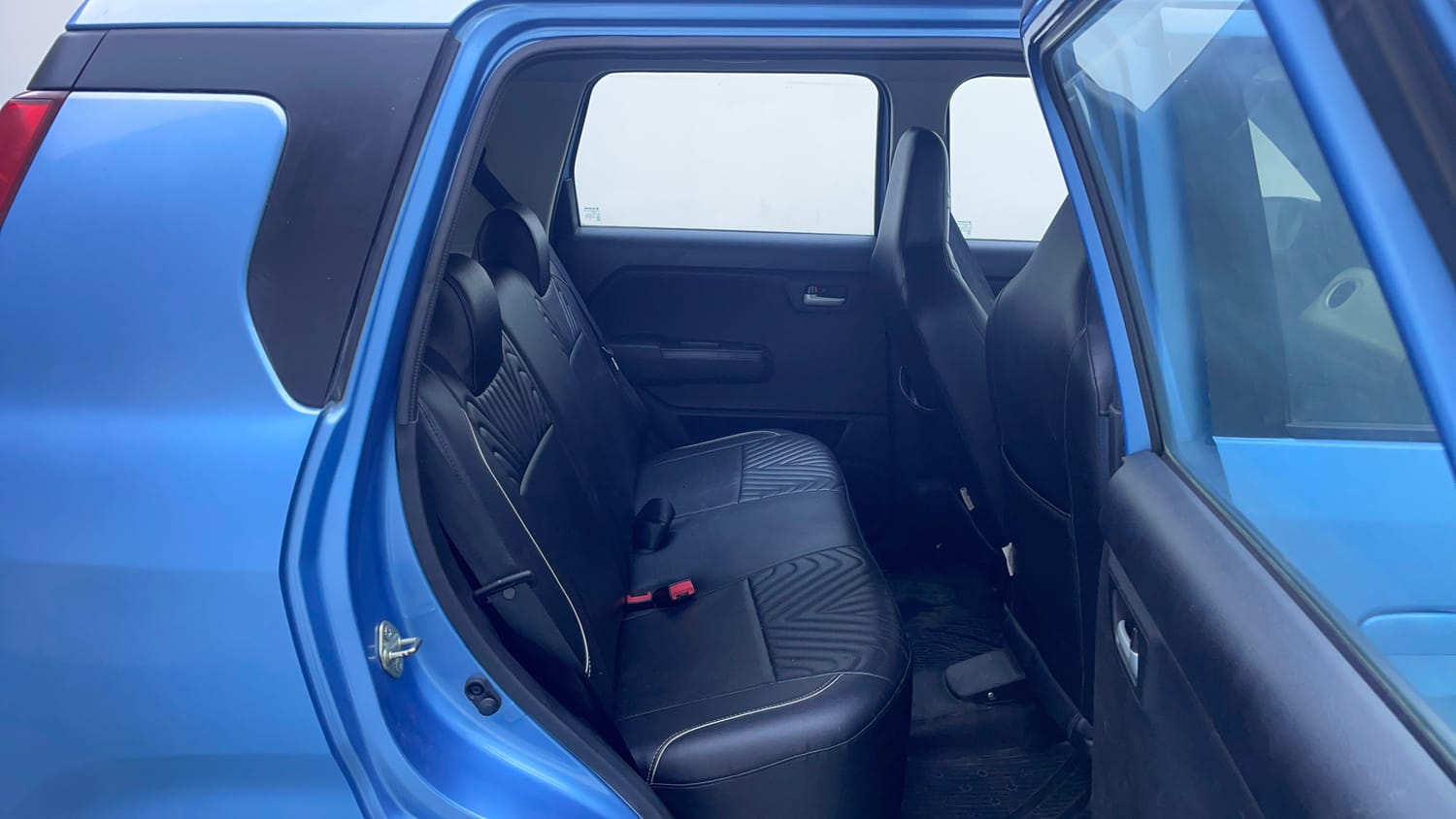 Used 2019 Maruti Suzuki Wagon R ZXi 1.2 AMT Petrol Automatic interior RIGHT SIDE REAR DOOR CABIN VIEW