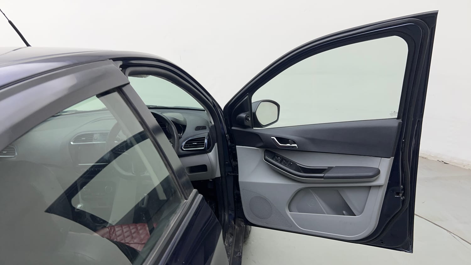 Used 2021 Tata Tiago XZ Plus Petrol Manual interior RIGHT FRONT DOOR OPEN VIEW