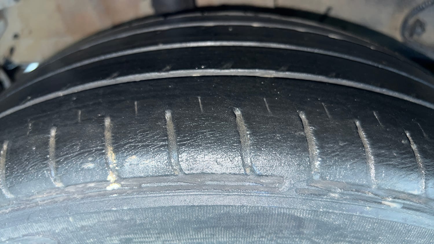 Used 2021 Tata Tiago XZ Plus Petrol Manual tyres RIGHT REAR TYRE TREAD VIEW