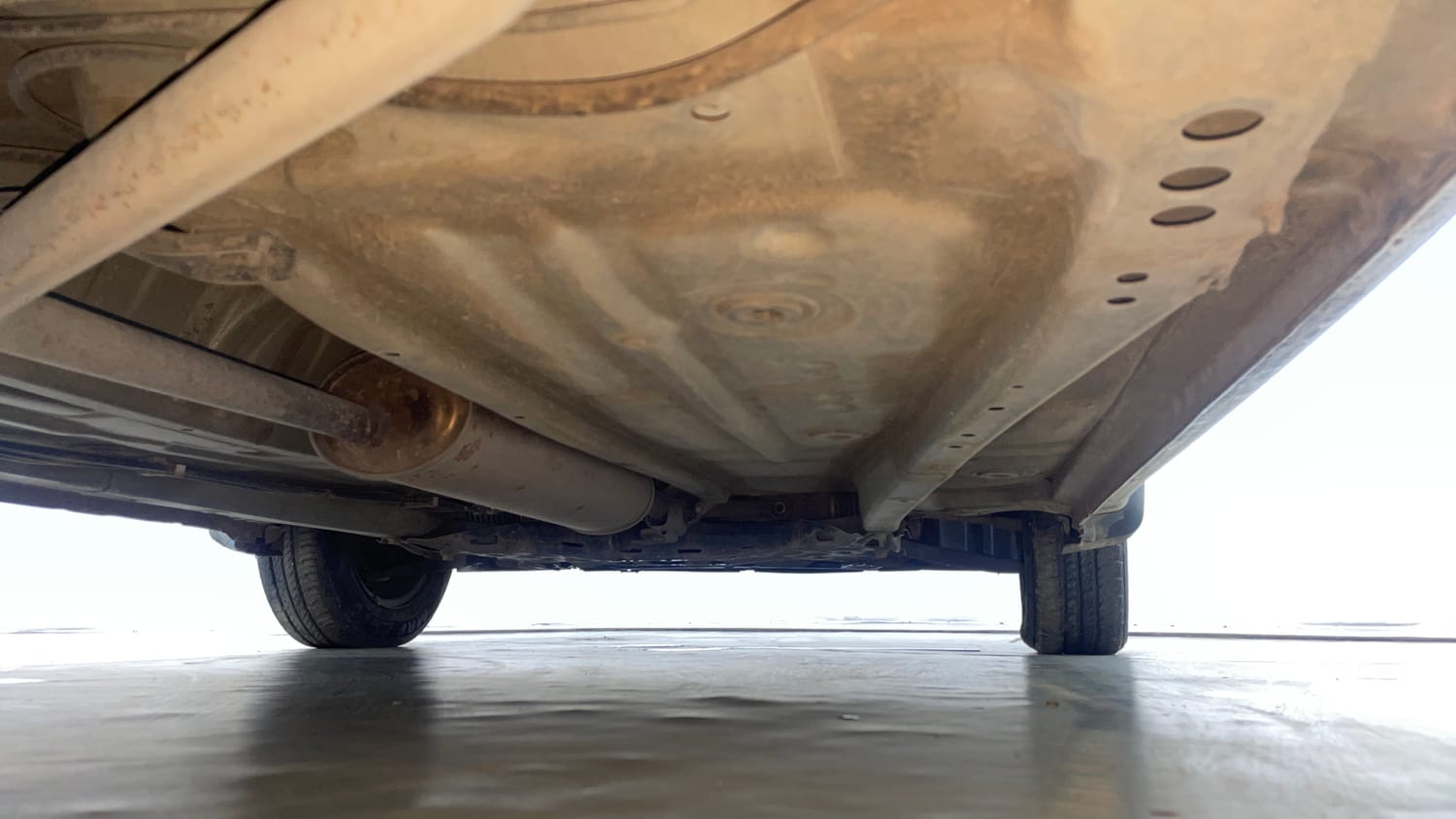 Used 2019 Maruti Suzuki Wagon R ZXi 1.2 AMT Petrol Automatic extra REAR RIGHT UNDERBODY VIEW