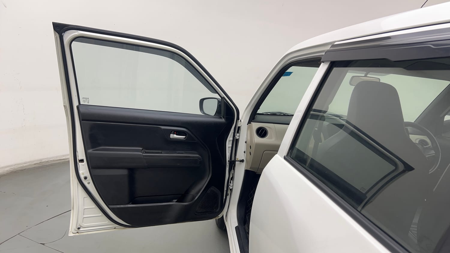 Used 2023 Maruti Suzuki Wagon R VXI 1.0 AGS Petrol Automatic interior LEFT FRONT DOOR OPEN VIEW