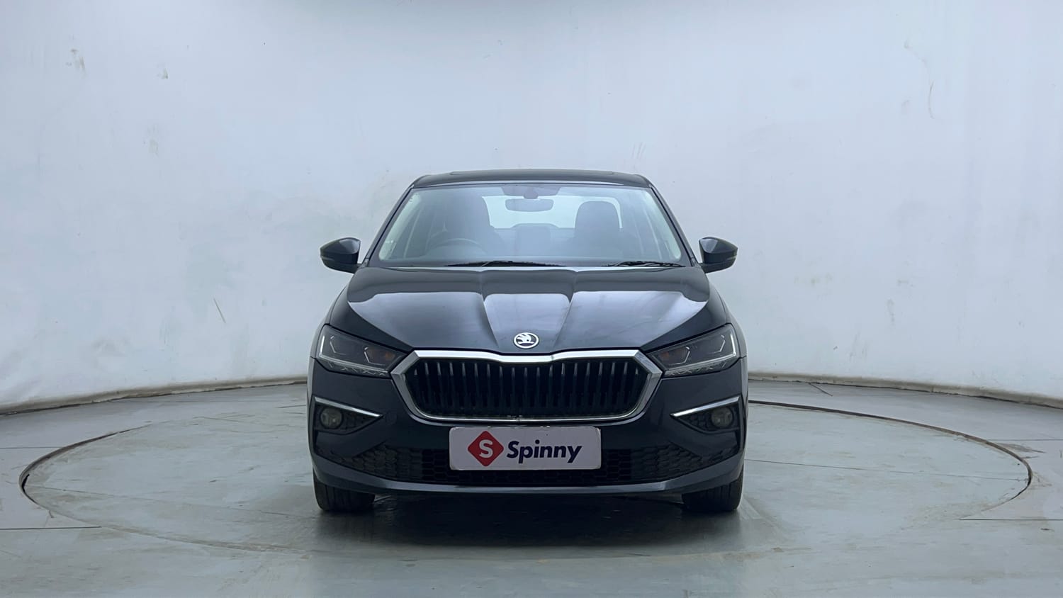 Used 2025 Skoda Slavia Style 1.0L TSI AT Petrol Automatic exterior FRONT VIEW