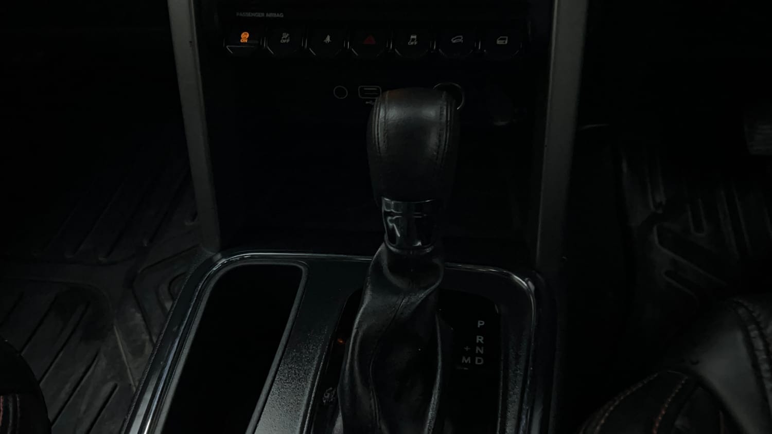 Used 2024 Mahindra Thar LX Hard Top Petrol AT RWD Petrol Automatic interior GEAR  KNOB VIEW