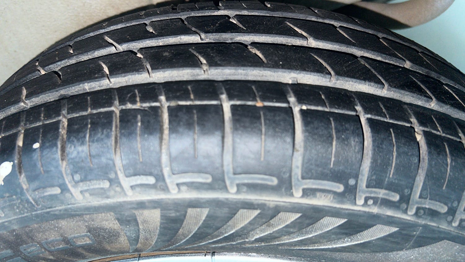 Used 2023 Maruti Suzuki Wagon R VXI 1.0 AGS Petrol Automatic tyres LEFT REAR TYRE TREAD VIEW