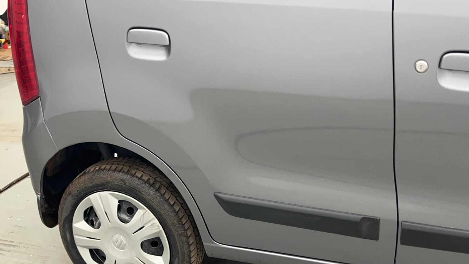 Used 2012 Maruti Suzuki Wagon R 1.0 VXi Petrol Manual dents MINOR DENT