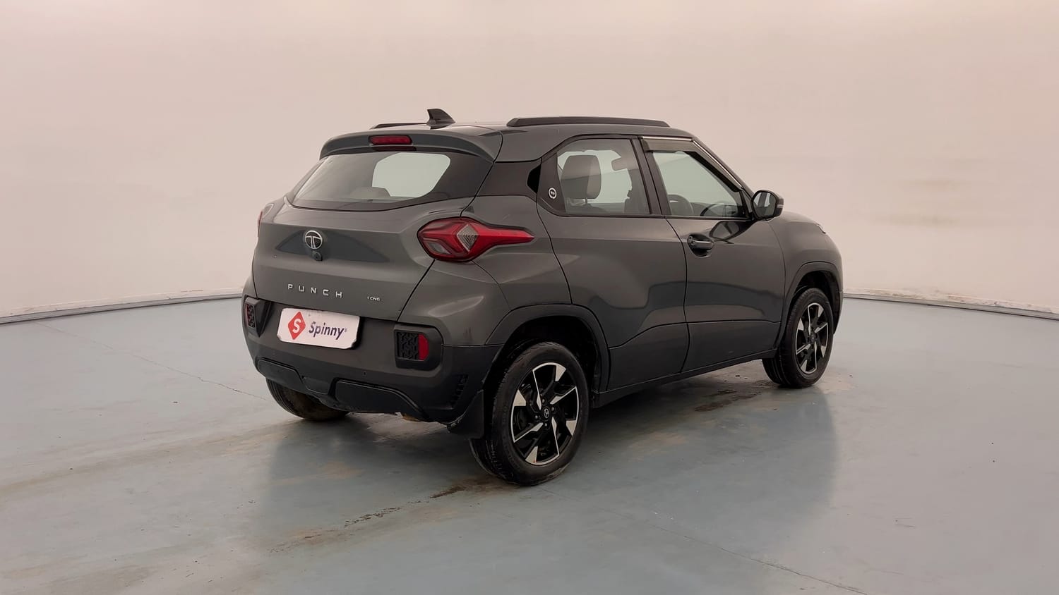Used 2024 Tata Punch Accomplished Dazzle Sunroof CNG Cng Manual exterior RIGHT REAR CORNER VIEW
