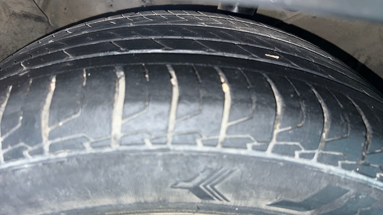 Used 2022 kia Seltos HTX 1.5 IVT Petrol Automatic tyres LEFT FRONT TYRE TREAD VIEW