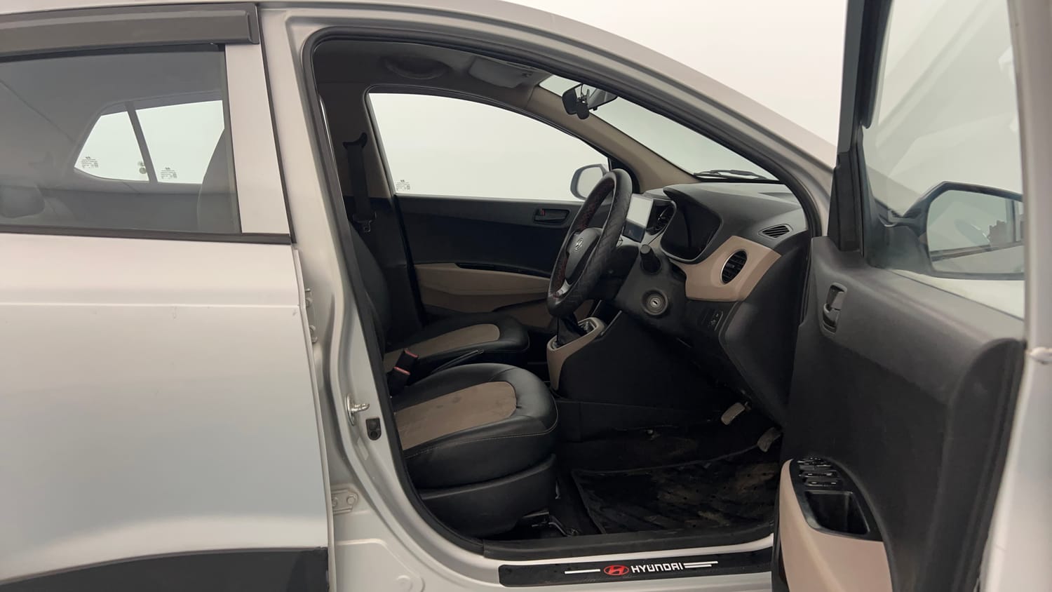 Used 2015 Hyundai Grand i10 Magna 1.2 Kappa VTVT Petrol Manual interior RIGHT SIDE FRONT DOOR CABIN VIEW