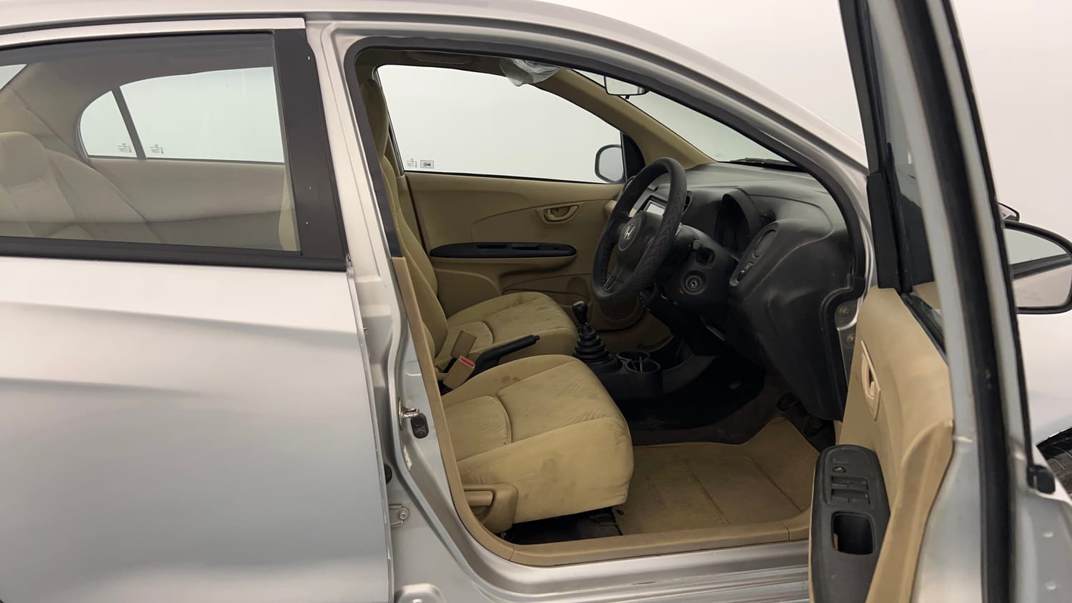 Used 2014 Honda Amaze 1.2 EX i-VTEC Petrol Manual interior RIGHT SIDE FRONT DOOR CABIN VIEW
