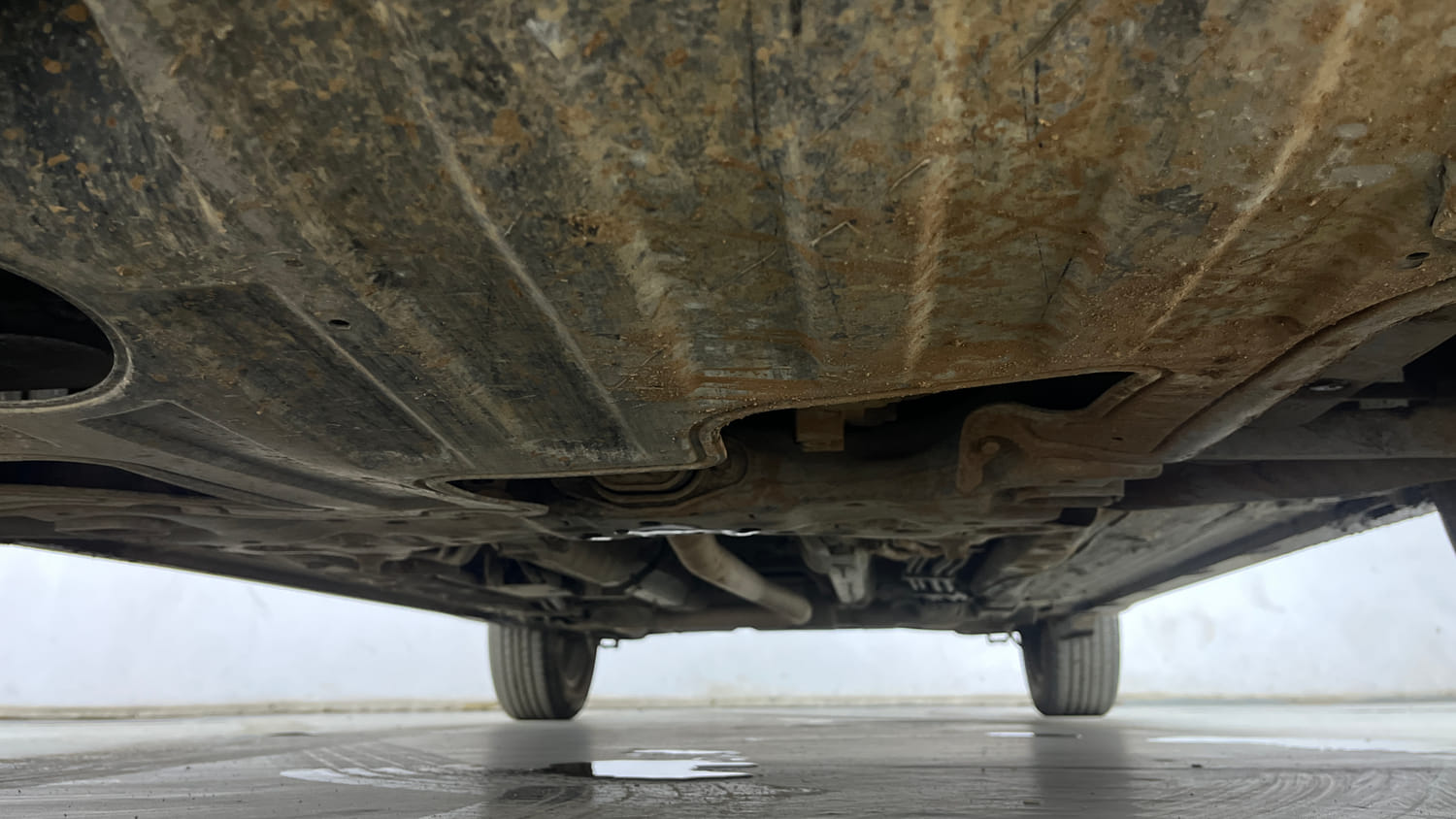 Used 2022 Kia Carens Prestige Plus 1.5 Diesel MT 7 STR Diesel Manual extra FRONT LEFT UNDERBODY VIEW