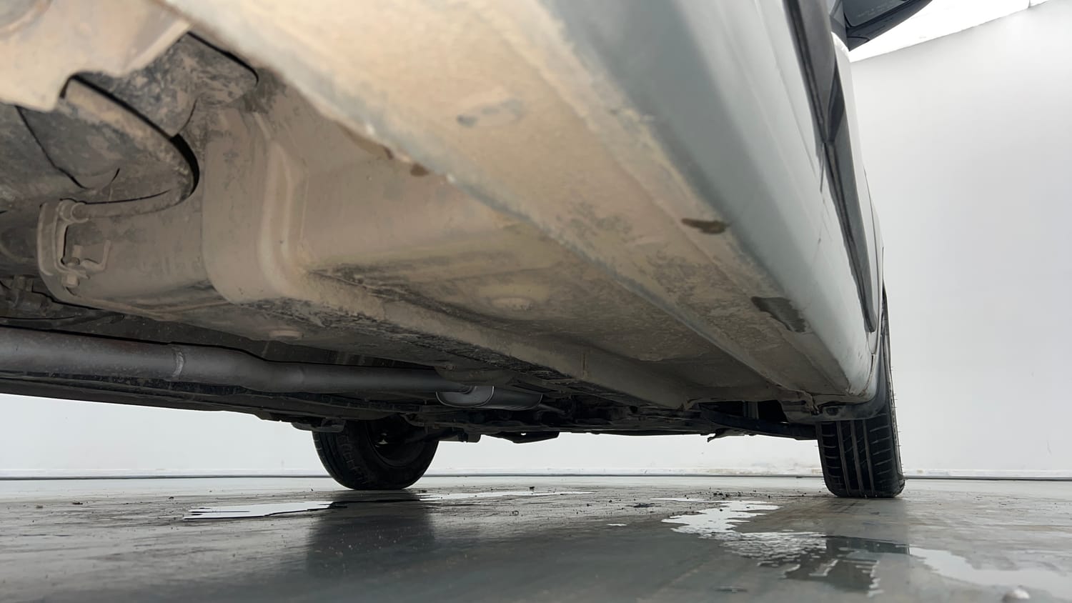 Used 2015 Hyundai Grand i10 Magna 1.2 Kappa VTVT Petrol Manual extra REAR RIGHT UNDERBODY VIEW