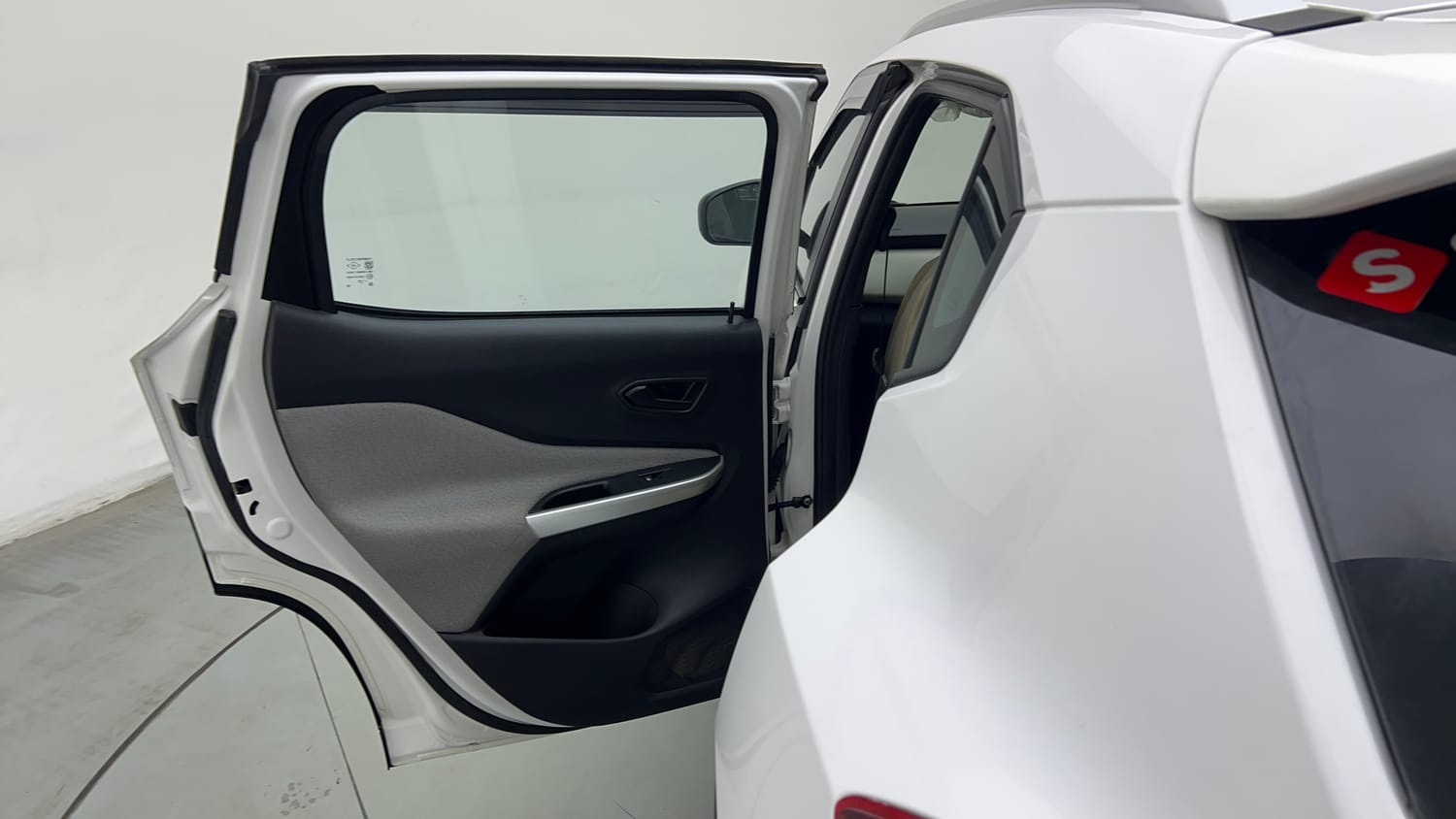 Used 2024 Nissan Magnite XE Petrol Manual interior LEFT REAR DOOR OPEN VIEW
