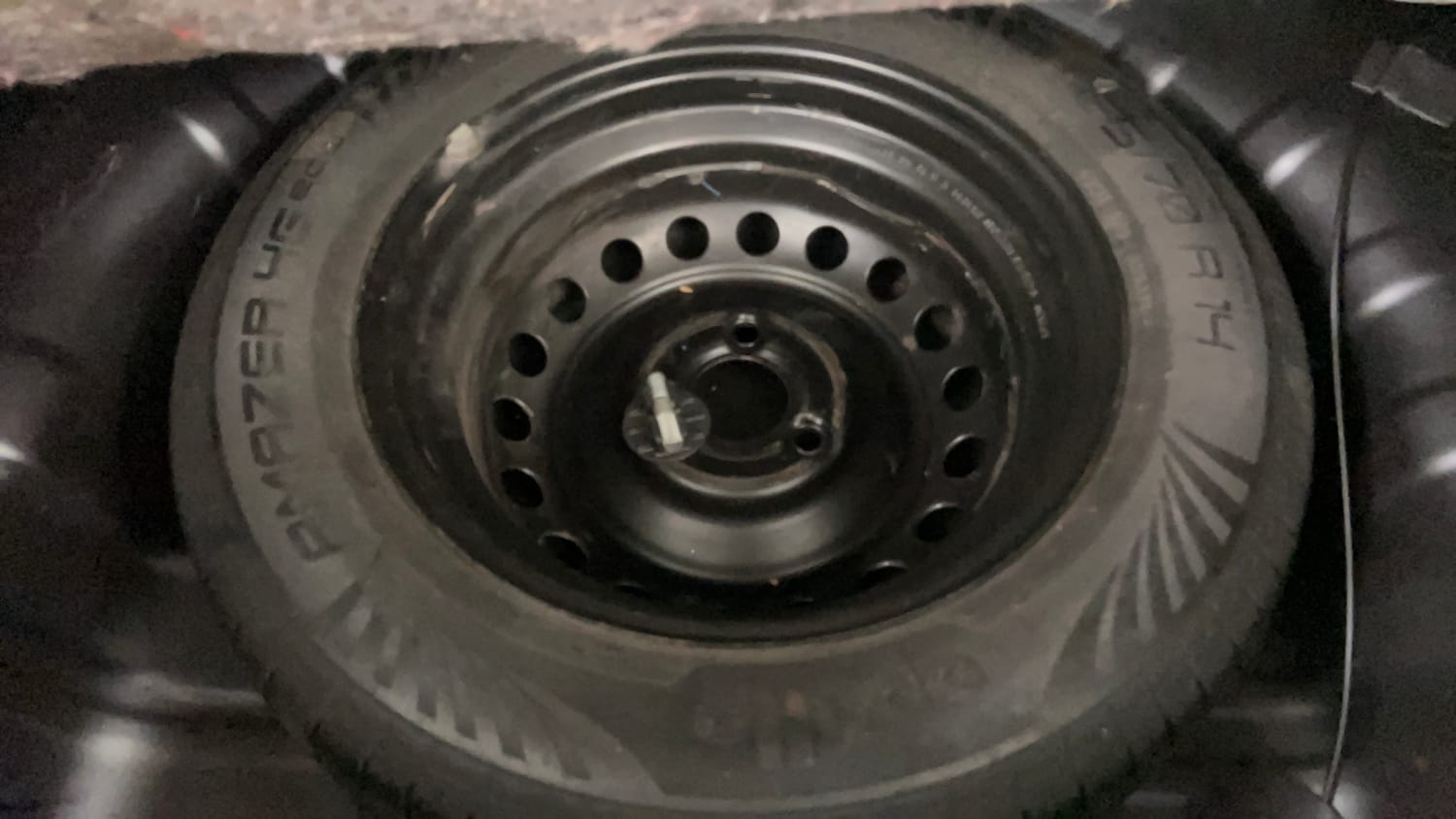 Used 2021 Renault Kwid CLIMBER 1.0 (O) Petrol Manual tyres SPARE TYRE VIEW