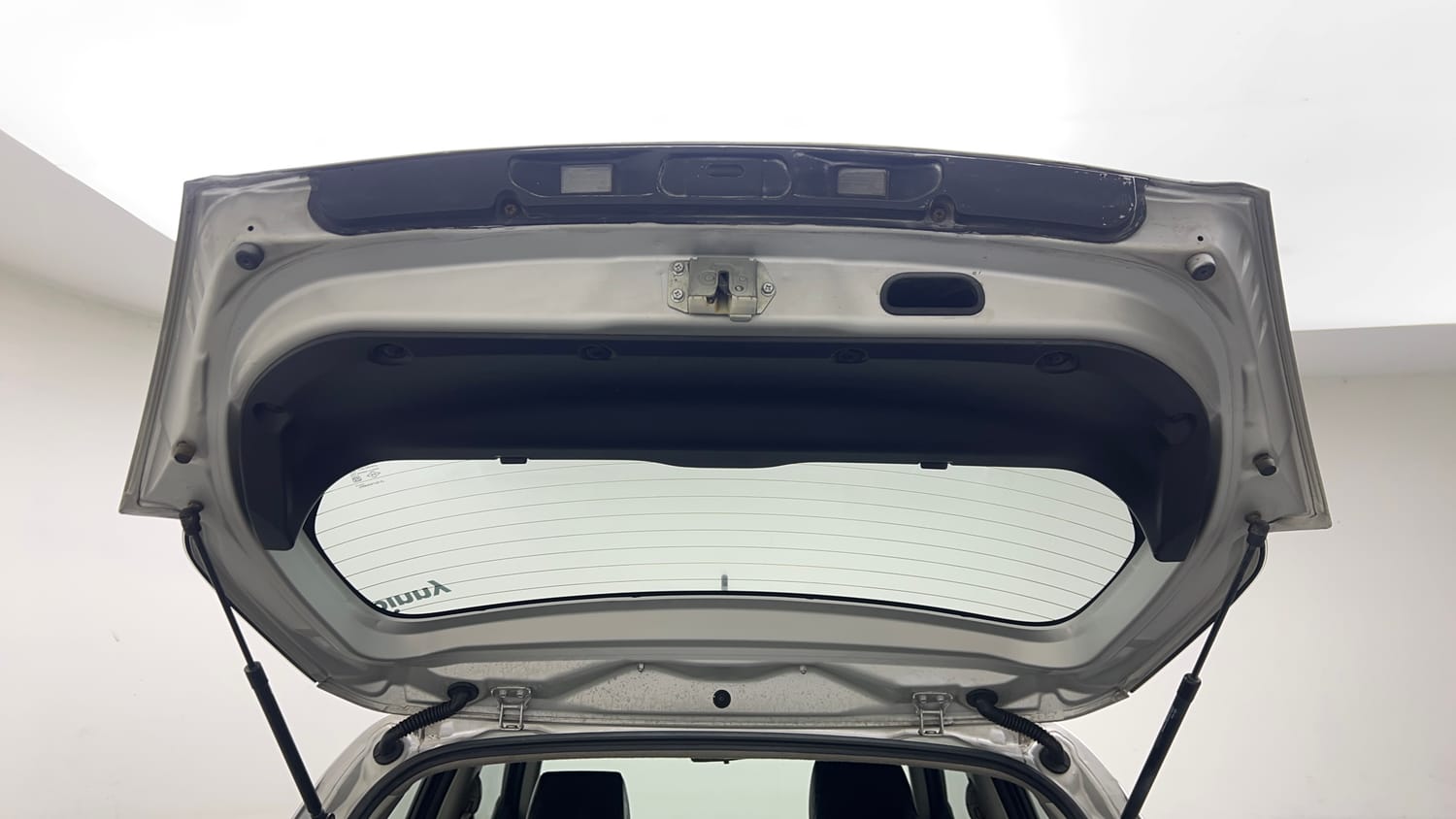 Used 2014 Maruti Suzuki Swift ZXi Petrol Manual interior DICKY DOOR OPEN VIEW