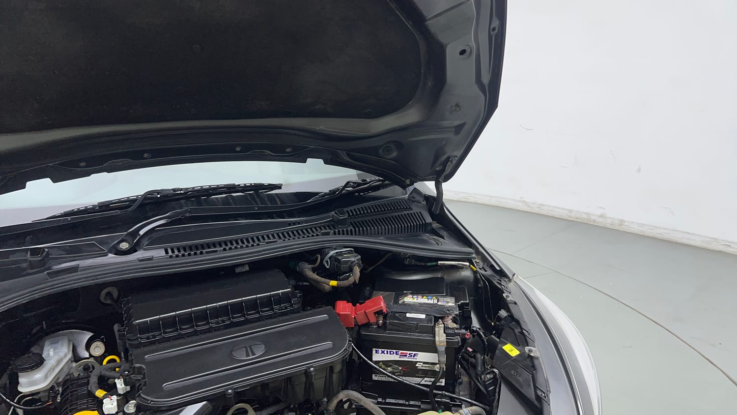 Used 2023 Tata Tigor XZ Plus Leatherette Pack Petrol Manual engine ENGINE LEFT SIDE HINGE & APRON VIEW