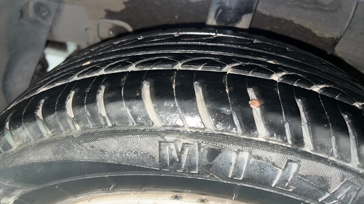 Used 2019 Hyundai Grand i10 Sportz 1.2 Kappa VTVT Petrol Manual tyres RIGHT REAR TYRE TREAD VIEW