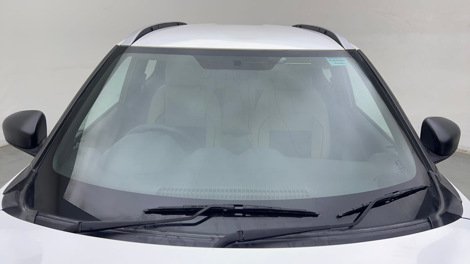 Used 2024 Nissan Magnite XE Petrol Manual exterior FRONT WINDSHIELD VIEW