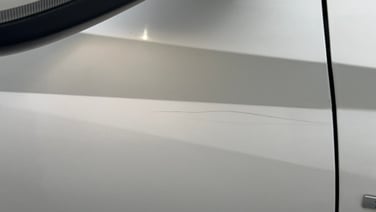 minor_scratch_0
