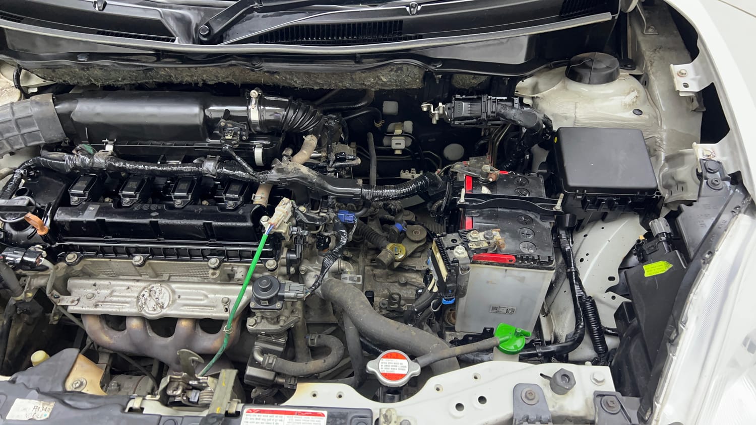 Used 2023 Maruti Suzuki Swift VXi Petrol Manual engine ENGINE LEFT SIDE VIEW