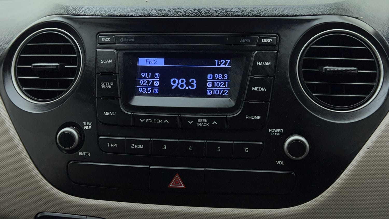 Used 2017 Hyundai Grand i10 Sportz 1.2 Kappa VTVT Petrol Manual top_features Integrated (in-dash) music system