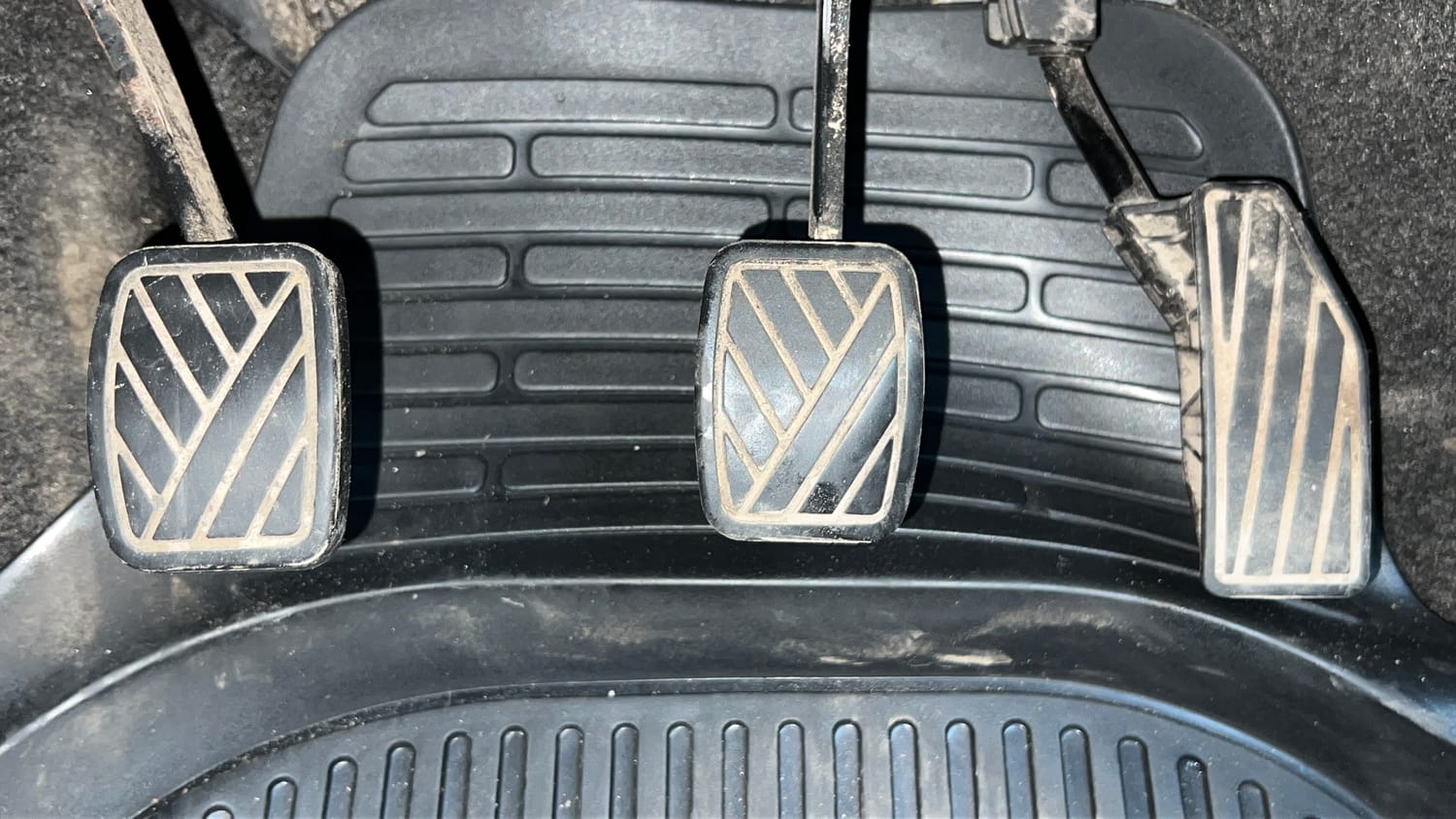 Used 2023 Maruti Suzuki Swift VXi Petrol Manual interior PEDALS VIEW