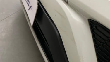 minor_scratch_0