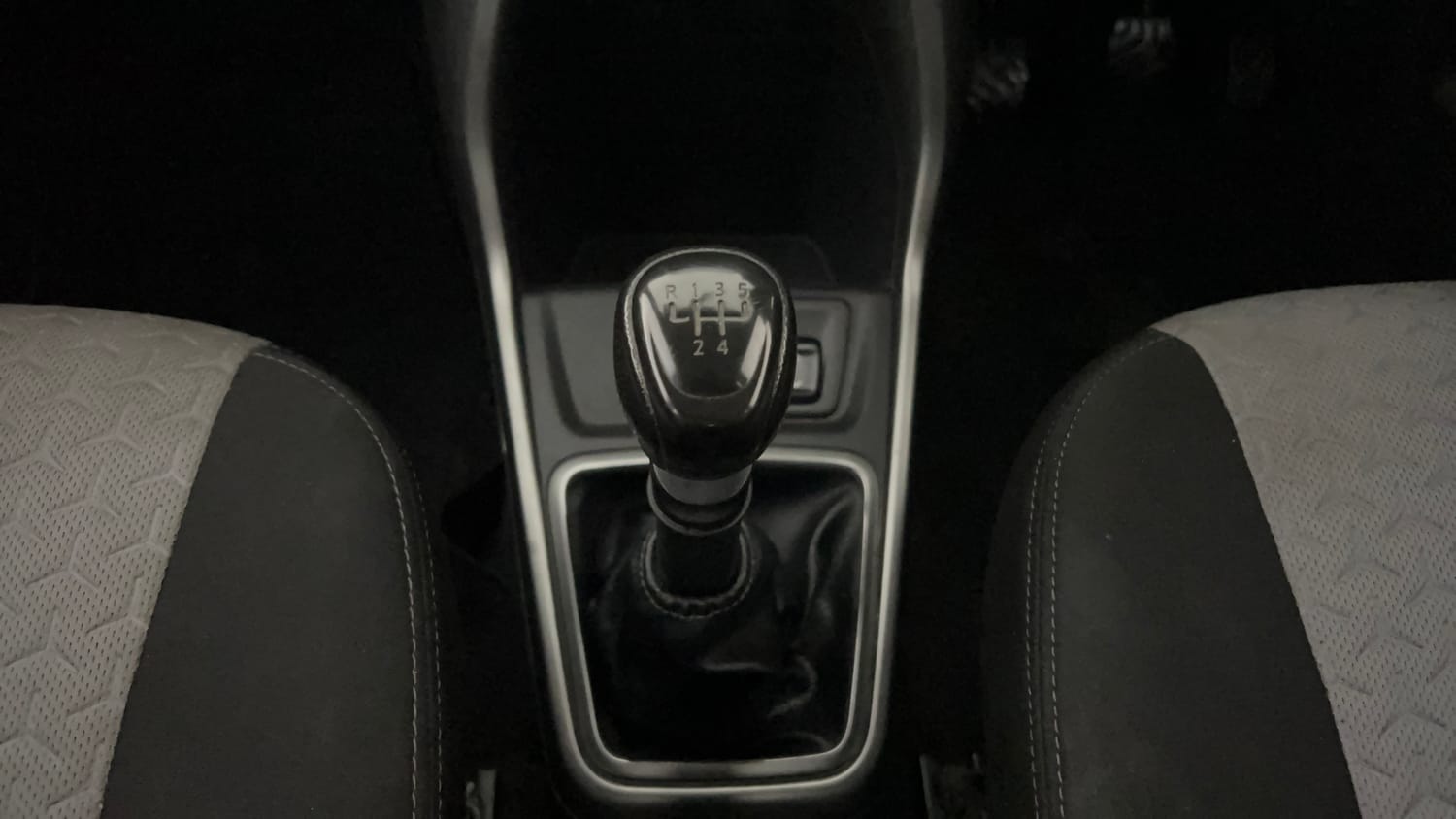 Used 2020 Datsun Redi-GO T(O) Petrol Manual interior GEAR  KNOB VIEW