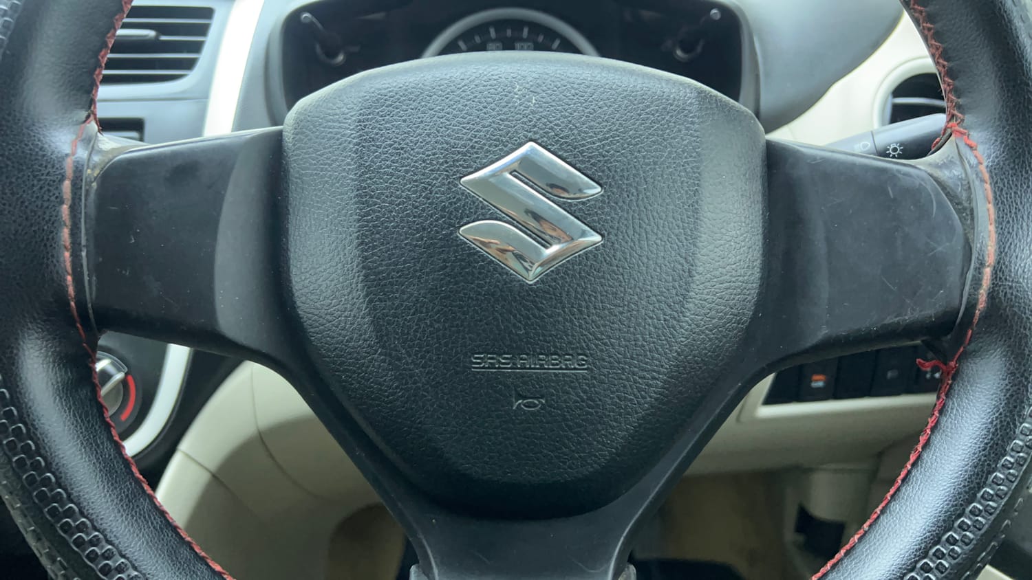 Used 2021 Maruti Suzuki Celerio VXi AMT Petrol Automatic top_features Airbags