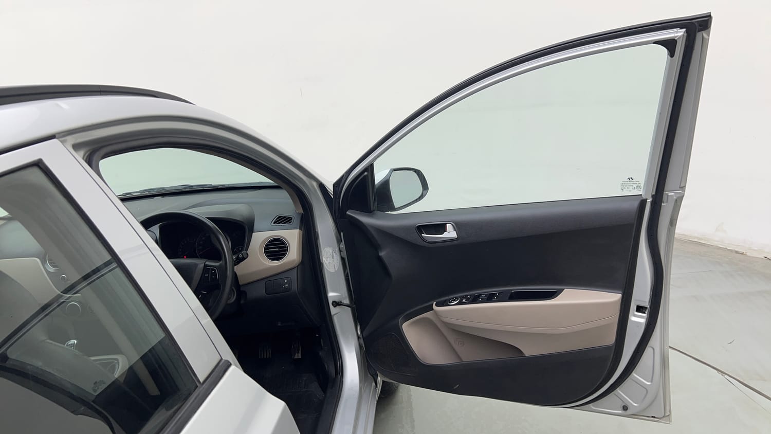 Used 2017 Hyundai Grand i10 Sportz 1.2 Kappa VTVT Petrol Manual interior RIGHT FRONT DOOR OPEN VIEW