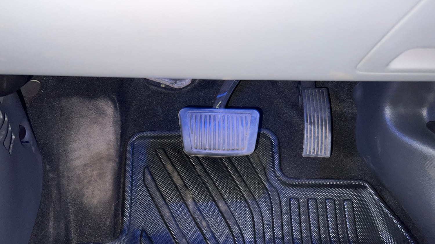 Used 2025 Hyundai Grand i10 Nios Asta 1.2 Kappa AMT Petrol Automatic interior PEDALS VIEW