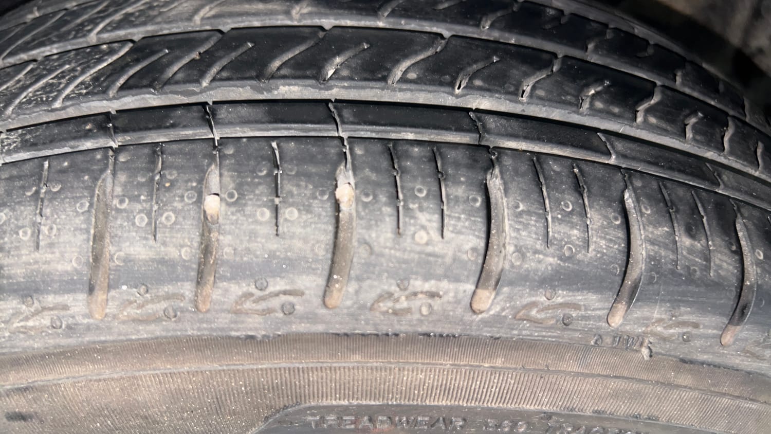 Used 2025 Hyundai Grand i10 Nios Asta 1.2 Kappa AMT Petrol Automatic tyres LEFT REAR TYRE TREAD VIEW