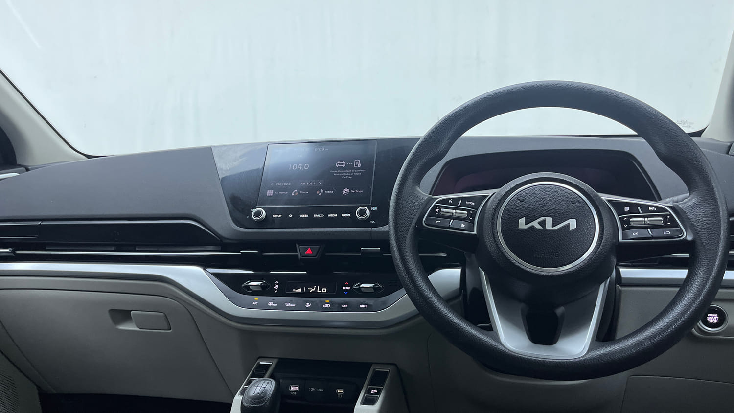 Used 2022 Kia Carens Prestige Plus 1.5 Diesel MT 7 STR Diesel Manual interior DASHBOARD VIEW
