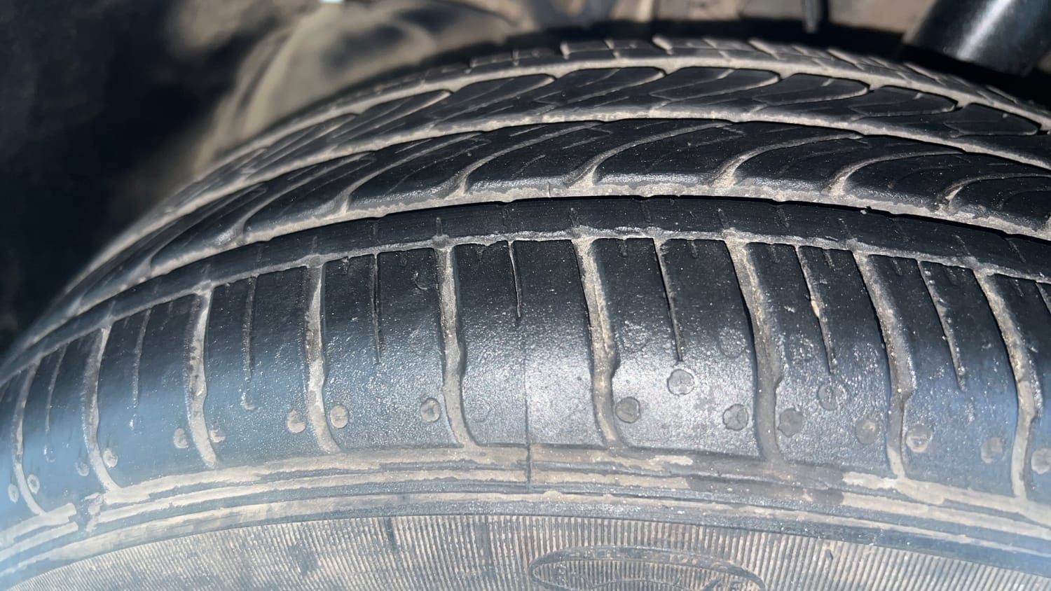 Used 2023 Tata Tigor XZ Plus Leatherette Pack Petrol Manual tyres LEFT FRONT TYRE TREAD VIEW