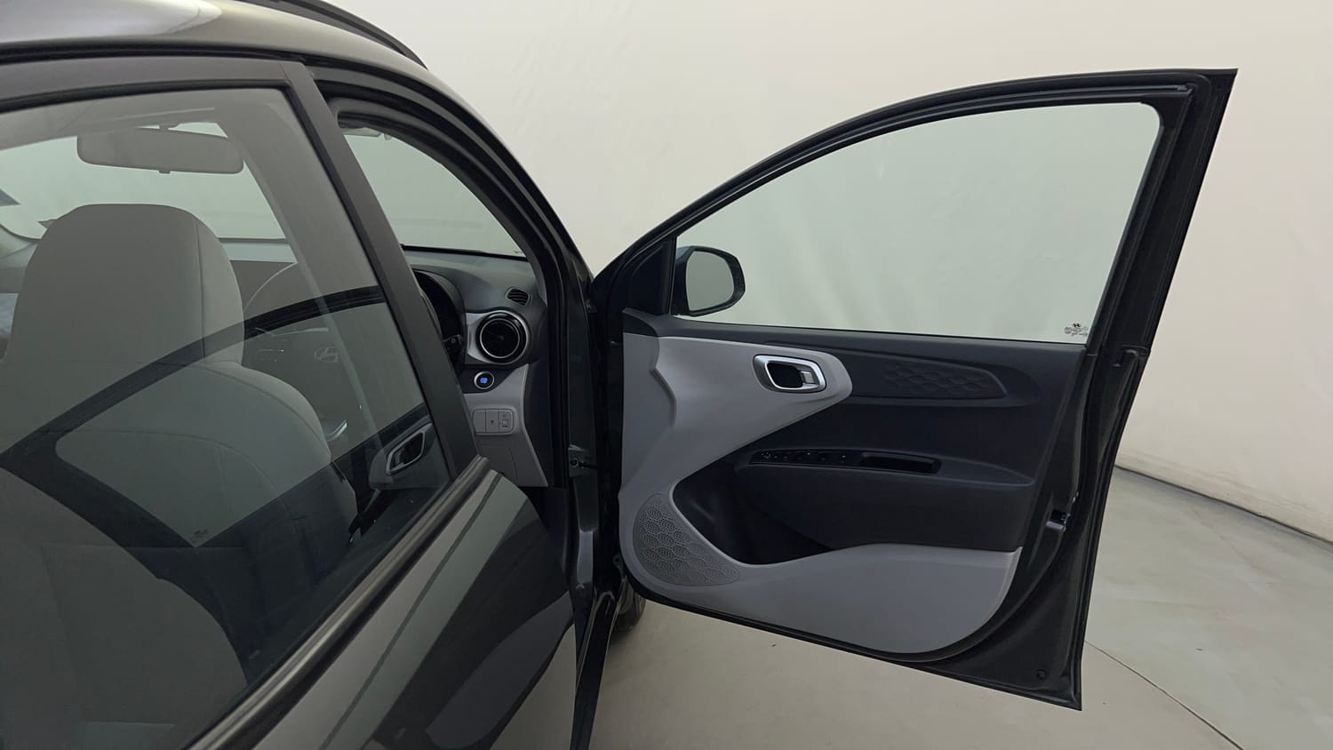 Used 2025 Hyundai Grand i10 Nios Asta 1.2 Kappa AMT Petrol Automatic interior RIGHT FRONT DOOR OPEN VIEW