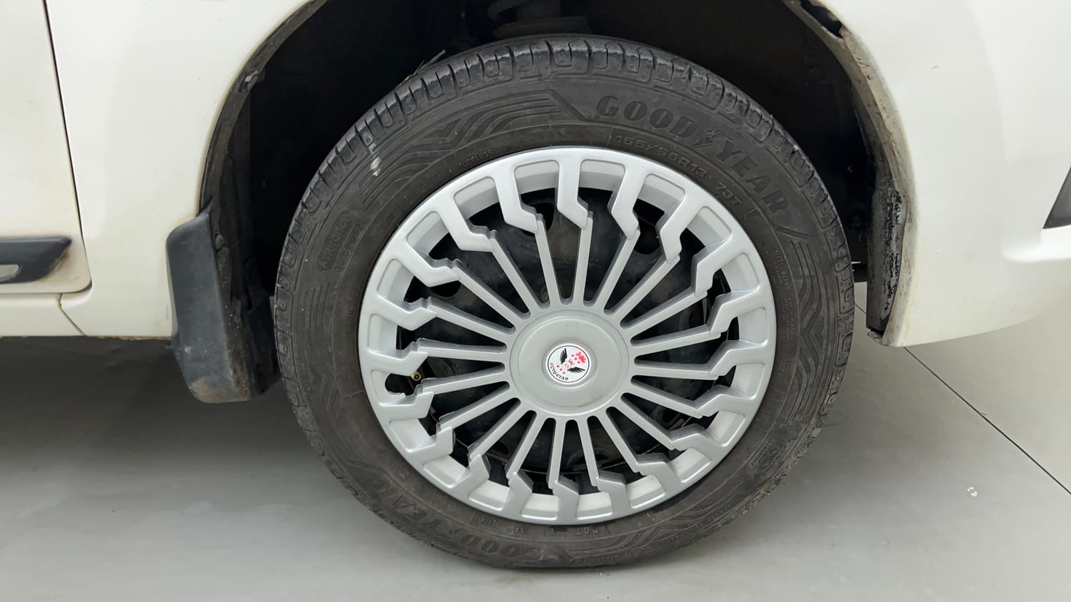 Used 2017 maruti-suzuki Alto K10 VXi (O) AMT Petrol Automatic tyres RIGHT FRONT TYRE RIM VIEW