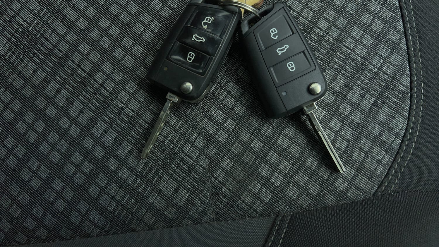 Used 2022 Volkswagen Taigun Highline 1.0 TSI MT Petrol Manual extra CAR KEY VIEW