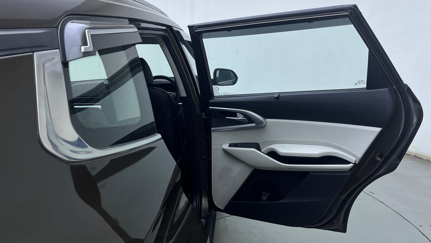 Used 2022 Kia Carens Prestige Plus 1.5 Diesel MT 7 STR Diesel Manual interior RIGHT REAR DOOR OPEN VIEW