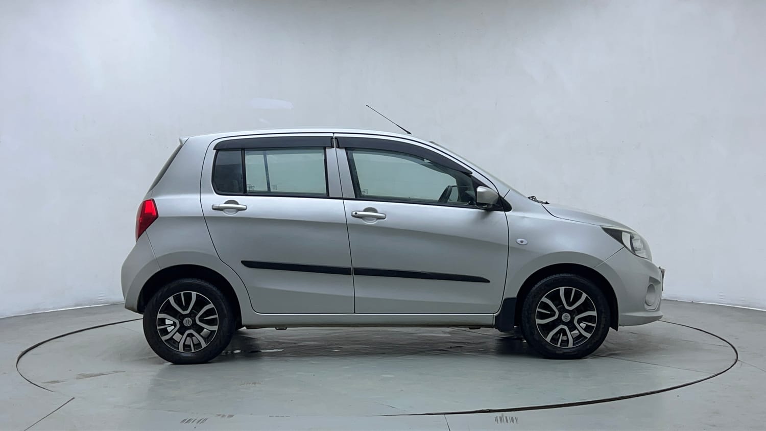 Used 2021 Maruti Suzuki Celerio VXi AMT Petrol Automatic exterior RIGHT SIDE VIEW